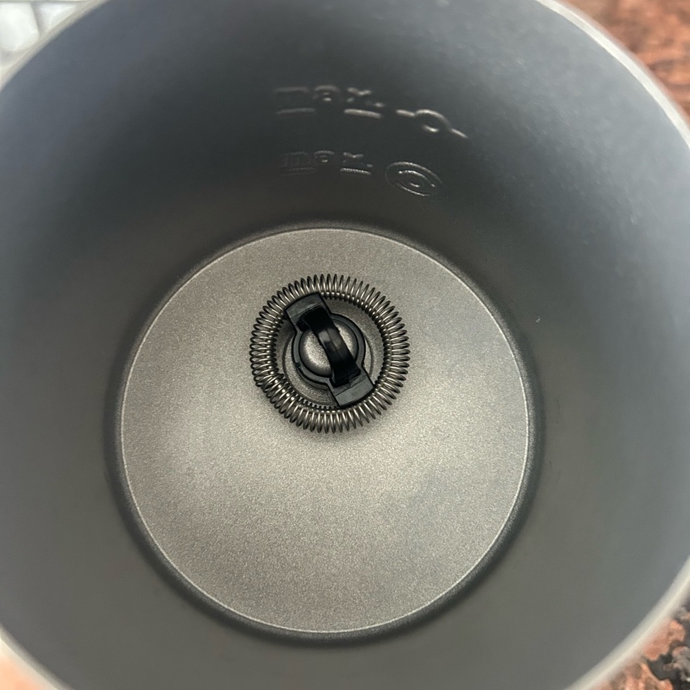Nespresso 3192-US Aeroccino Plus Milk Frother used one time - Picture 3 of 4